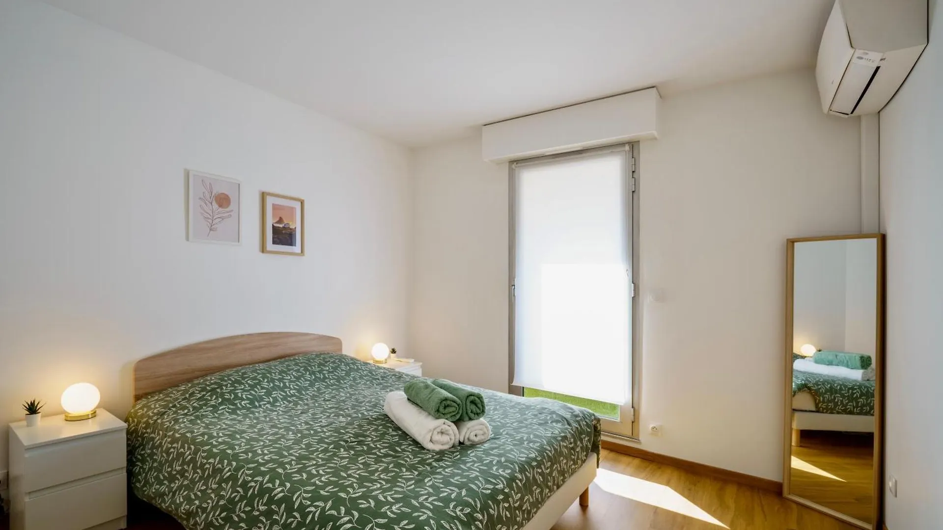 Apartment 100M Plage Stella Antibes